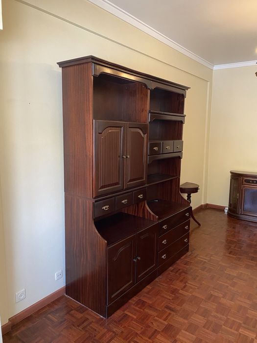 Móvel de Sala em Madeira Maciça - Excelente Estado