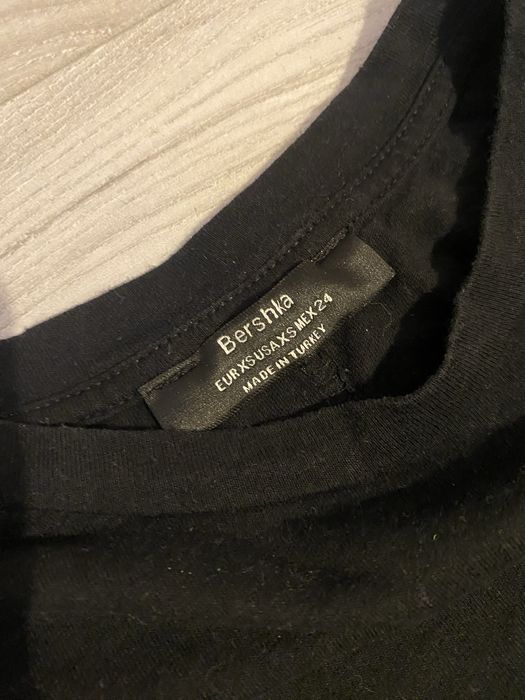 Czarna bluzka bershka