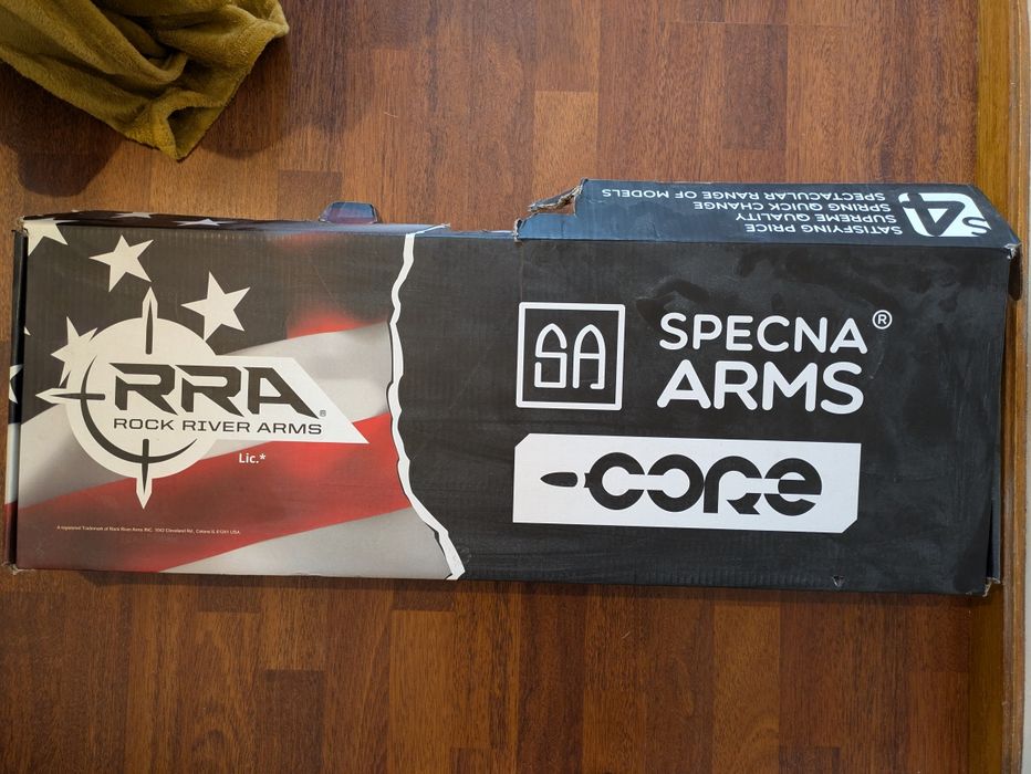Arma airsoft réplica - Specna Arms M4