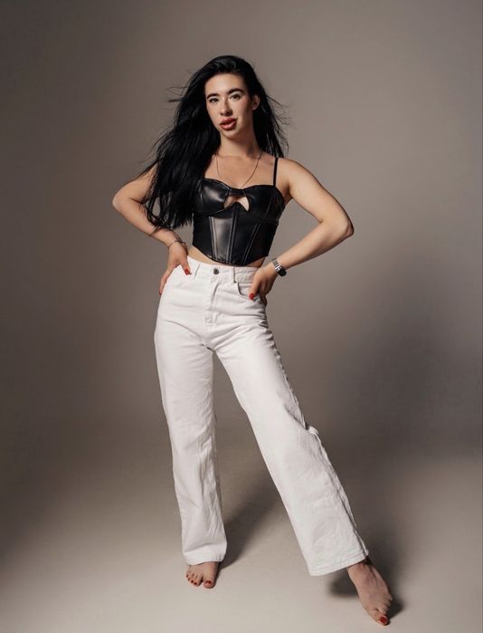 Віддаю речі жіночі можете пропонувати свою ціну!