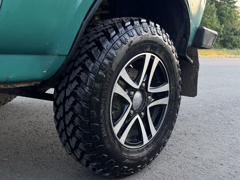 Продам ВАЗ Niva 4x4