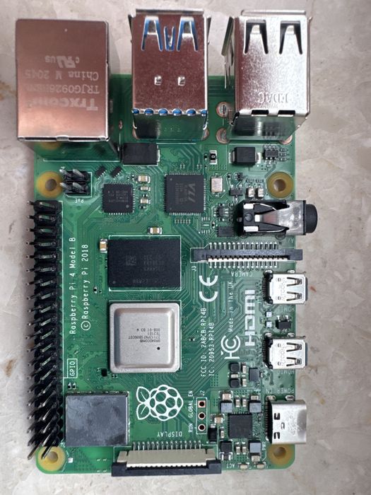 Raspberry Pi 4B 4GB / Malina RPi4