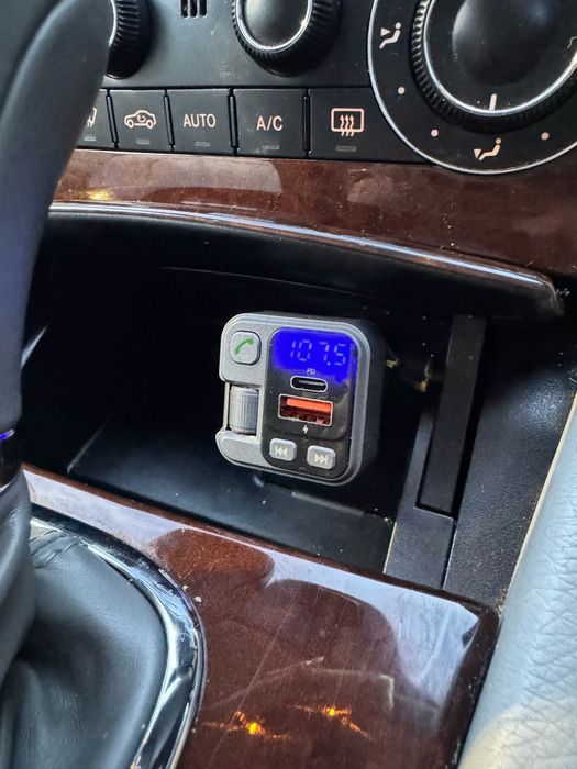 Transmissor FM Bluetooth 5.3 para Carro com Som Estéreo
