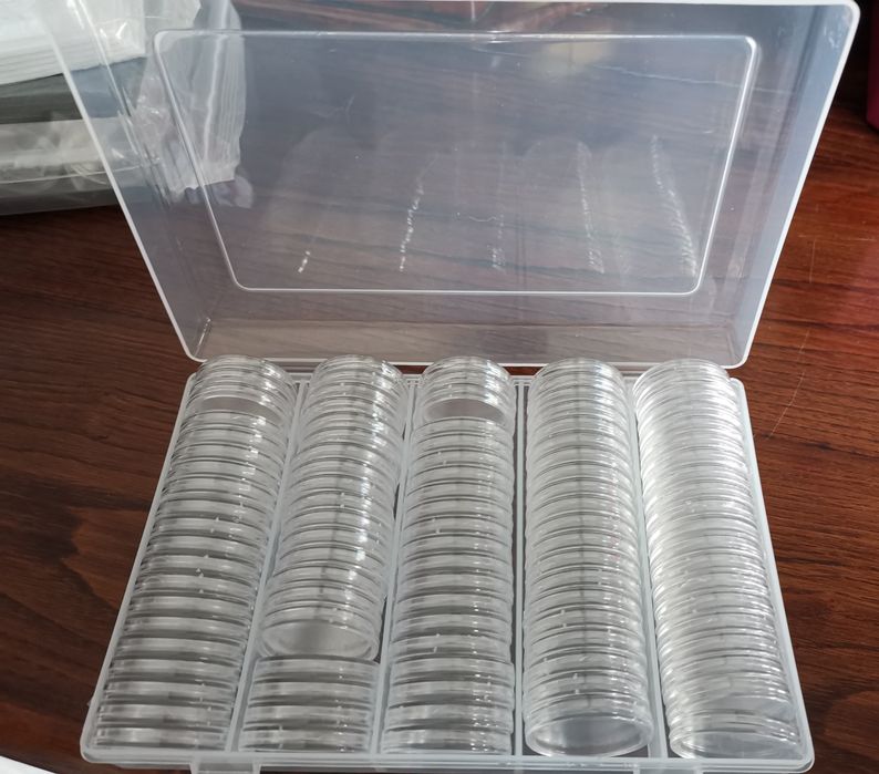 Caixa com 100 cápsulas para moedas de 5€