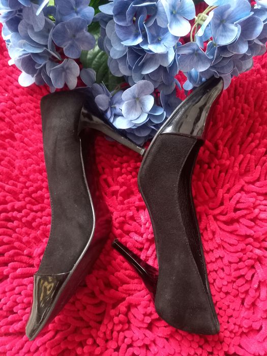 Buty szpilki czarne DL 40, 39 lakierki zamsz boho, must have