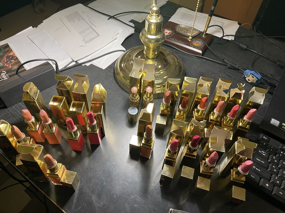 Помада тени румяна YSL оригинал