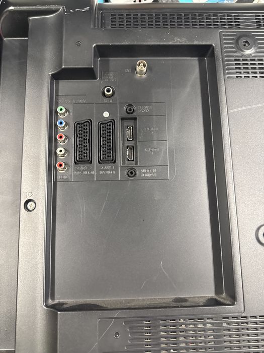 Telewizorl 32 cale SHARP model LC-32FB510E