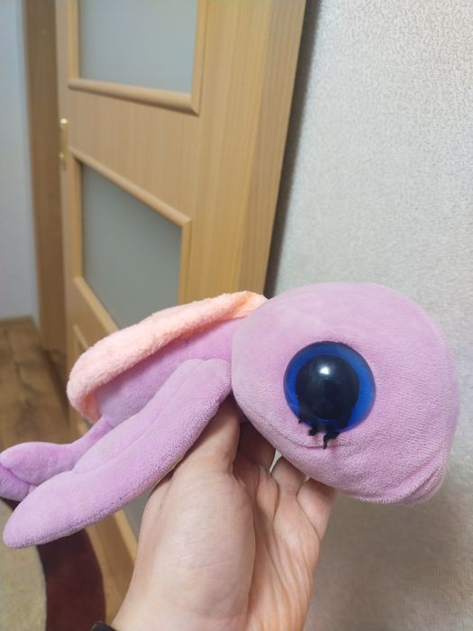 Іграшки з великими очима великі