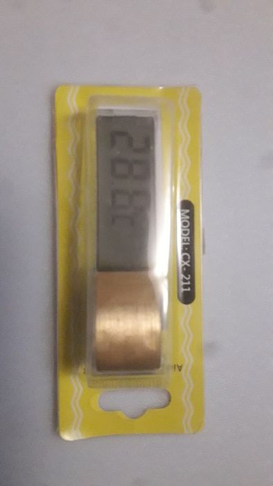 Продам термометр,градусник,датчик темпиратуры 12в