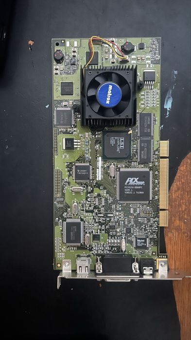 Placa Matrox RT.X100 Xtreme (nova)