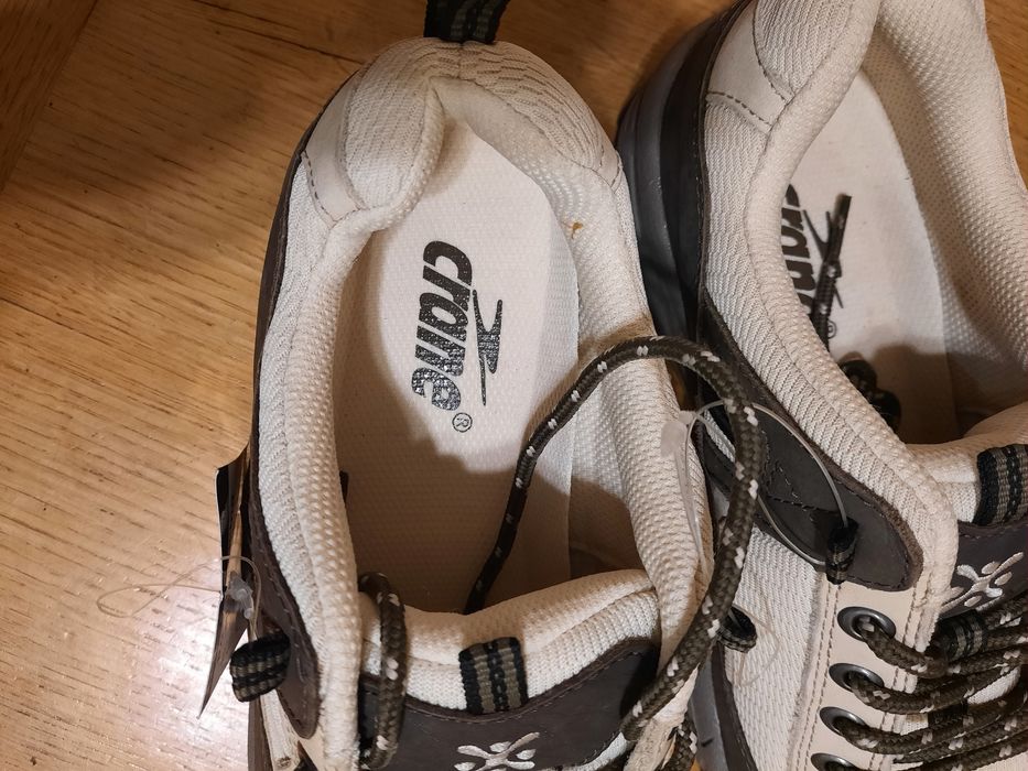 Чоловічі кросівки