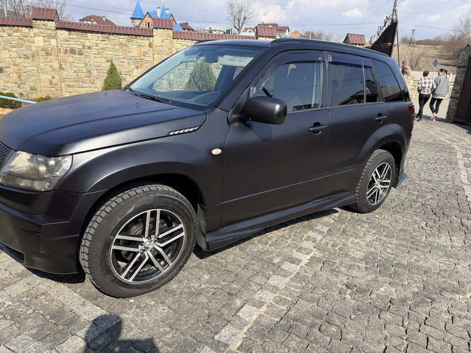 Cузуки гранд витара