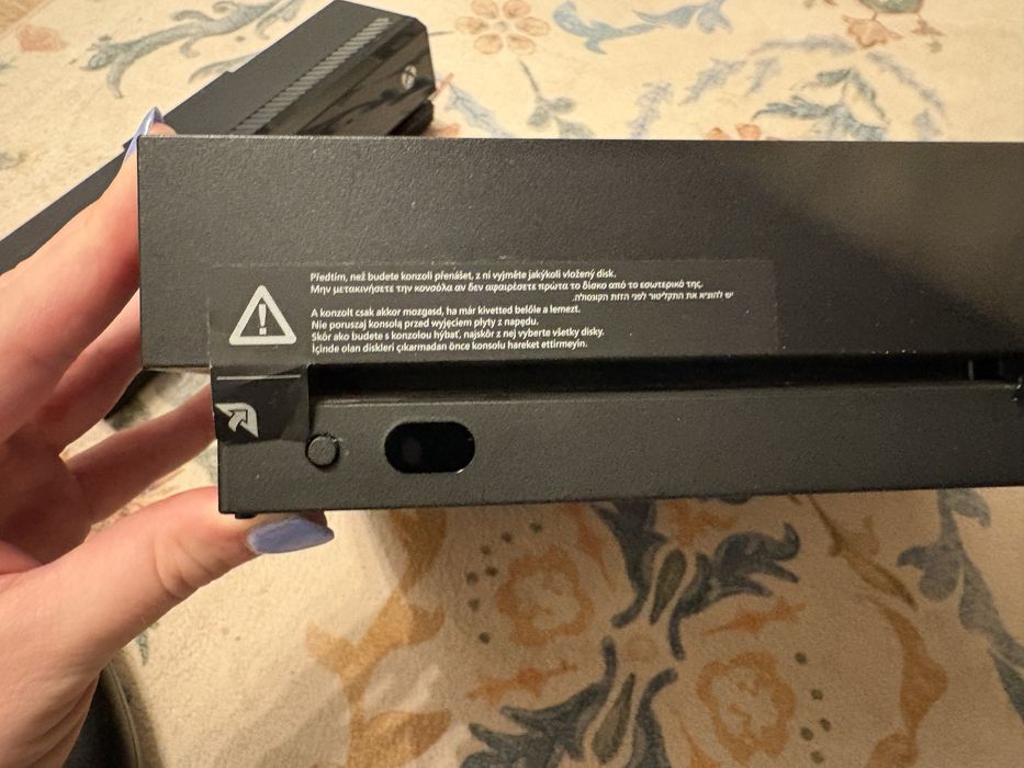 Xbox One X 1TB + kinect