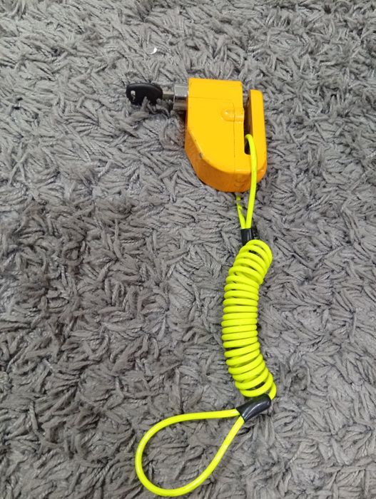 Benda Venetor 125 estilo e economia