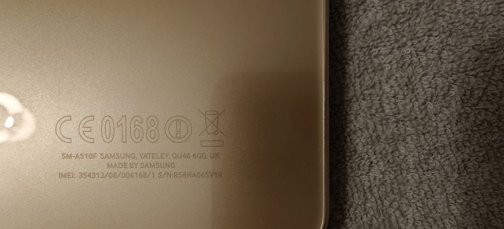 Samsung Galaxy A5 w stanie dobrym.