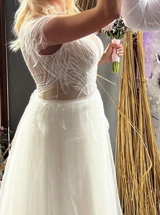 Suknia ślubna 42 lekka tiul