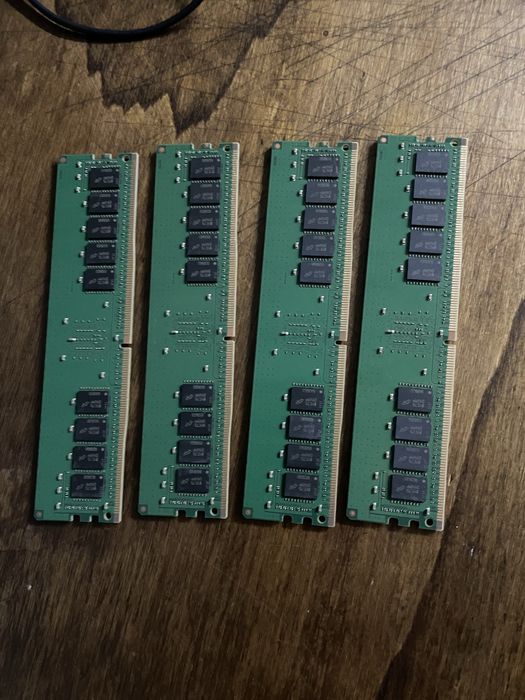 Memórias ECC 64GB DDR4 2666Mhz (4x16Gb]