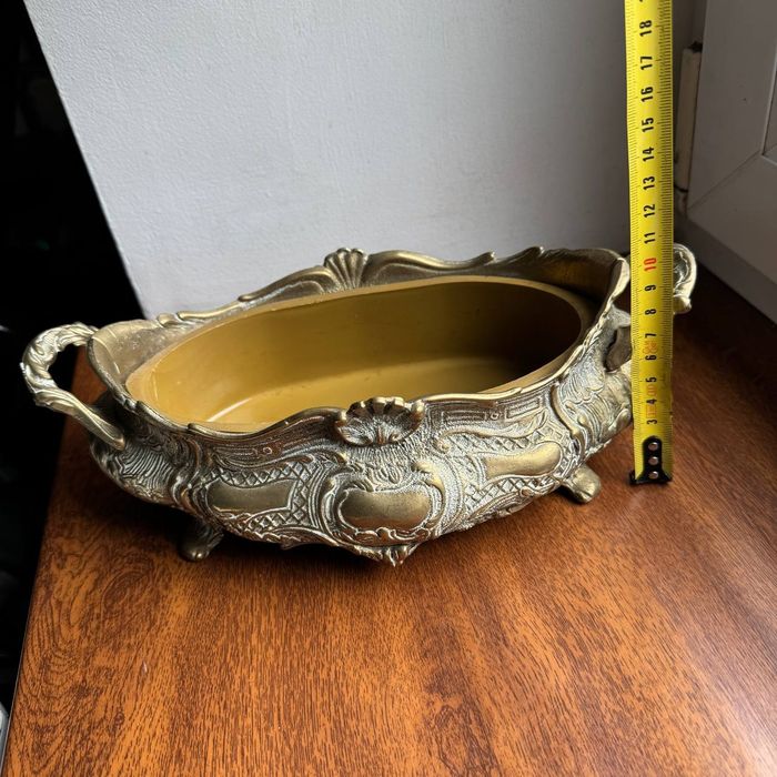 Żardiniera Mosiężna w Secesyjnym stylu