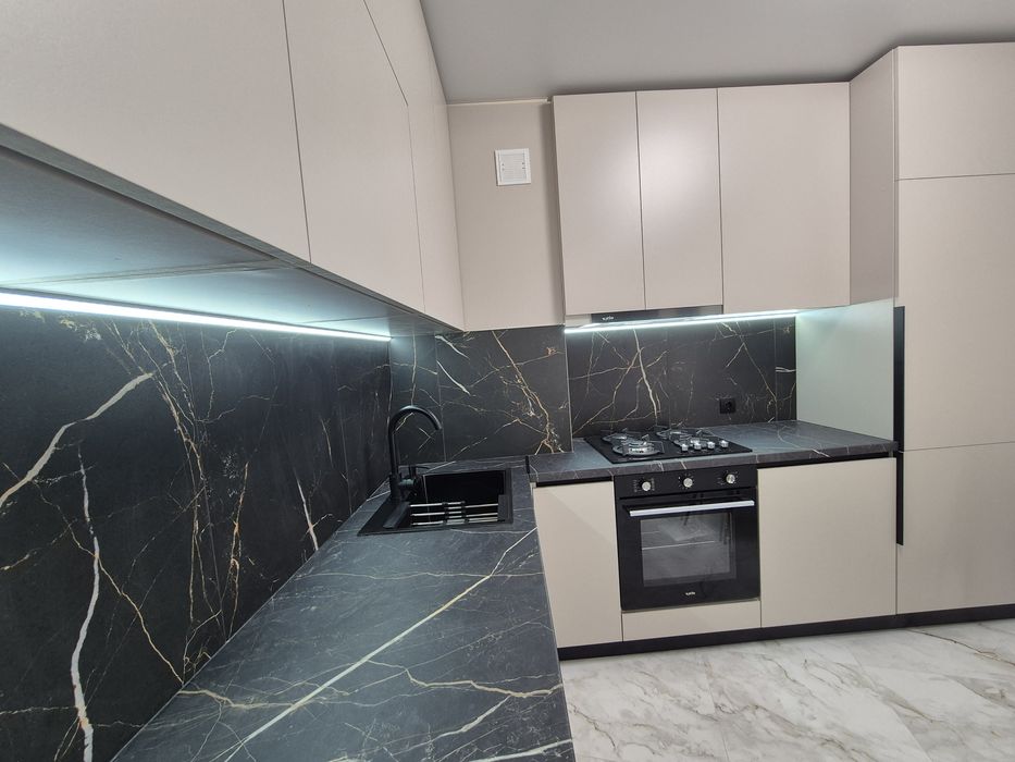 Продам двокімнатну квартиру в новобудові