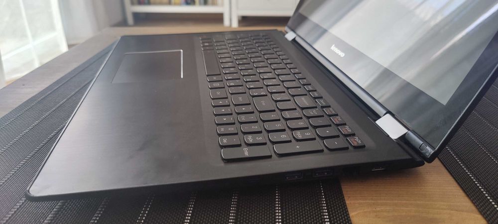 Lenovo Flex 3 - 15,6 cala - Core i7 4 x 3,10 GHz - 8GB Ram - 256GB SSD - Win11 - Dotyk
