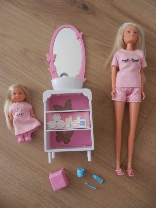 Lalki Barbie duża i mała z akcesoriami