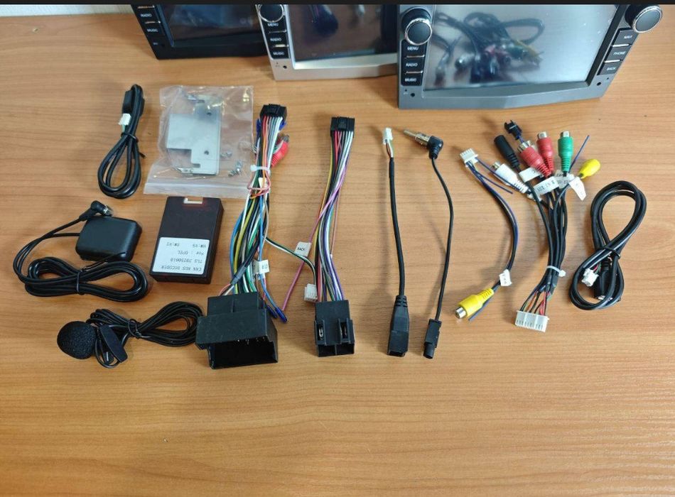 Штатна Магнітола 4/64гб CarPlay Android Auto Opel Vectra C Astra H Zafira B Meriva Vivaro Combo Corsa Antara