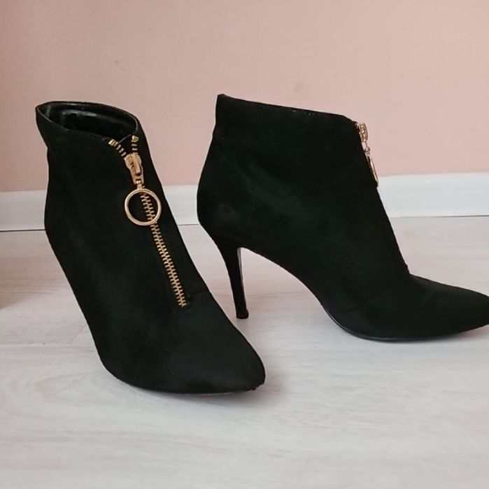 Батильоны 36/ 36,5 размер.