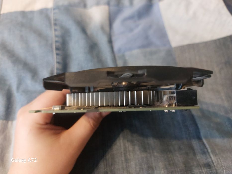 Відеокарта Gigabyte GeForce GTX 750 Ti 2GB GDDR5 (GV-N75TD5-2GI)