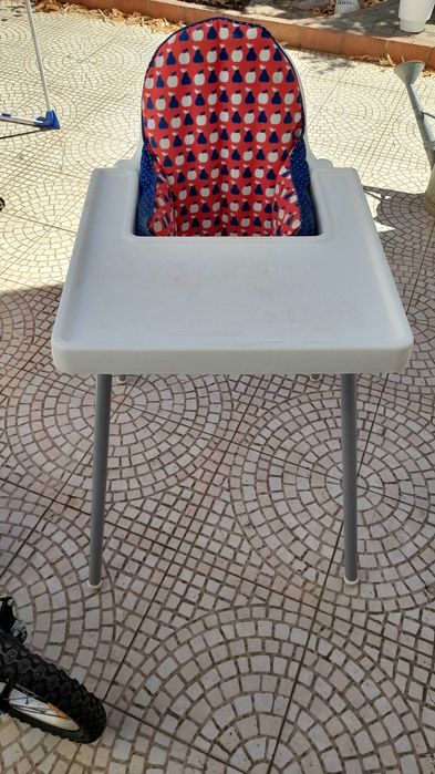 Cadeira de bebé para comer - bom estado a ótimo preço!
