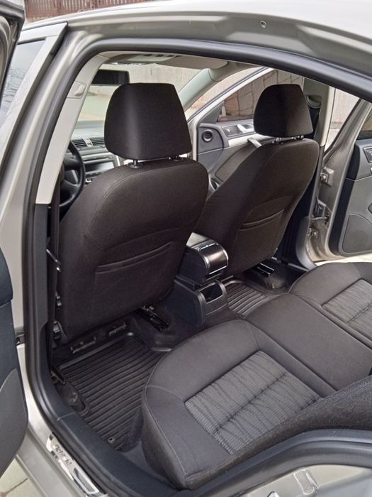 Продам хороше надійне авто.