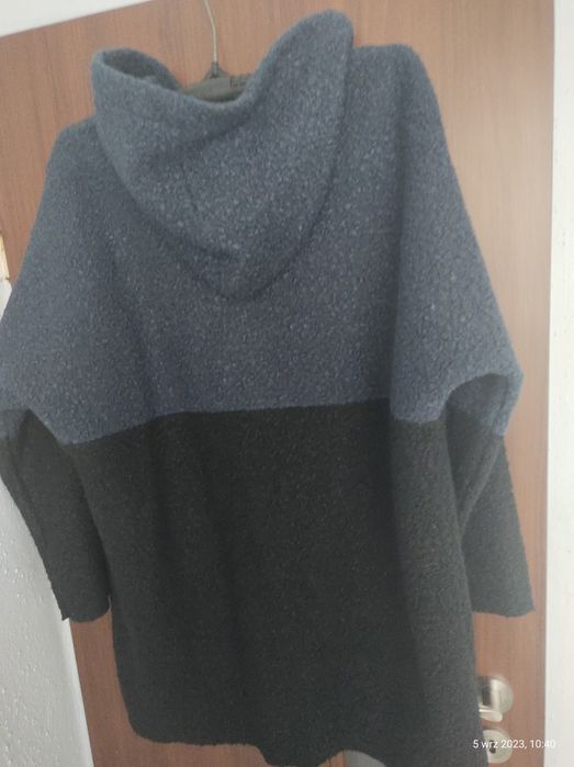 Kurtka damska z bukli na wiosnę