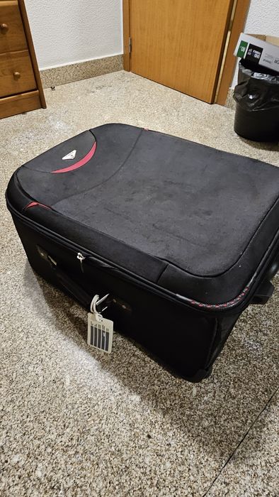 Mala média de viagem