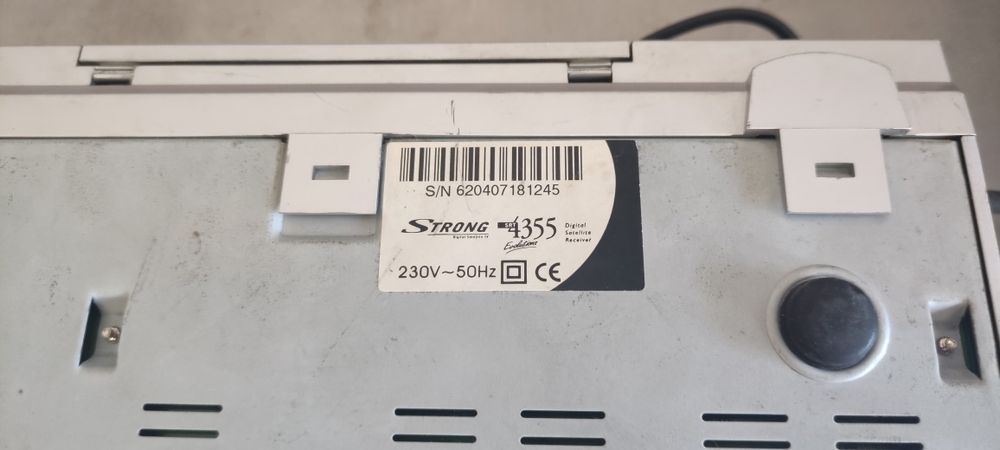 Тюнер Strong 4355