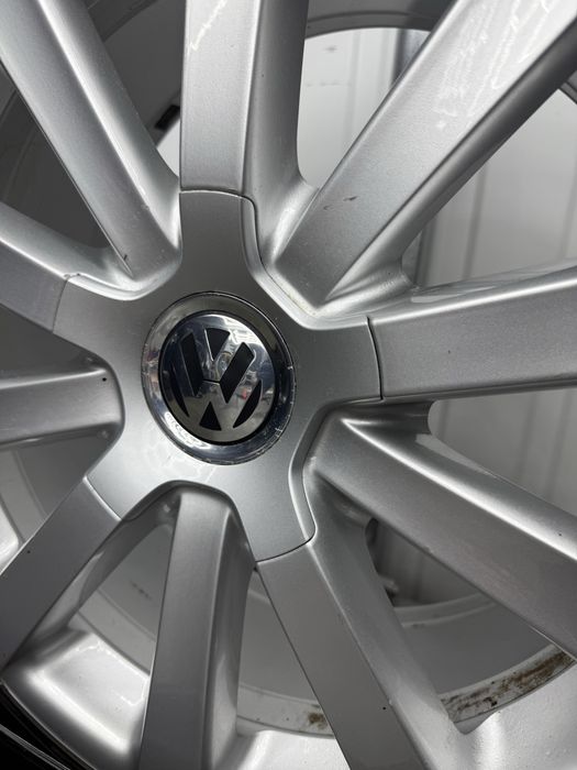 Alufelgi KOMPLET 18 cali 5x112 VW Omanyt R36 Golf Passat Sciroco Opony