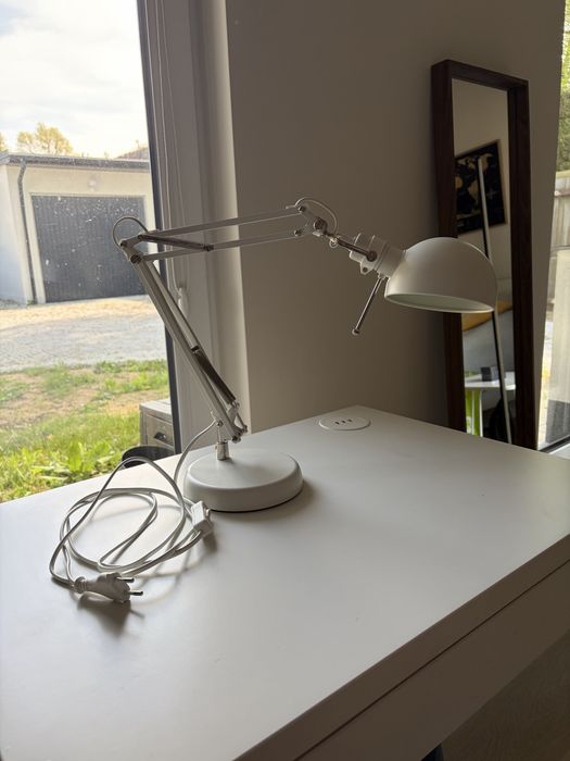 Lampka na biurko Ikea