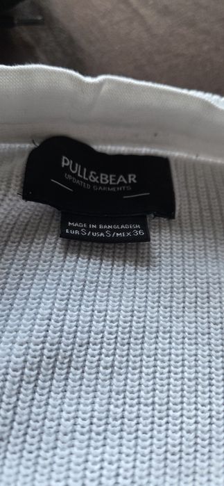 Biala bluza sweter pull&bear S