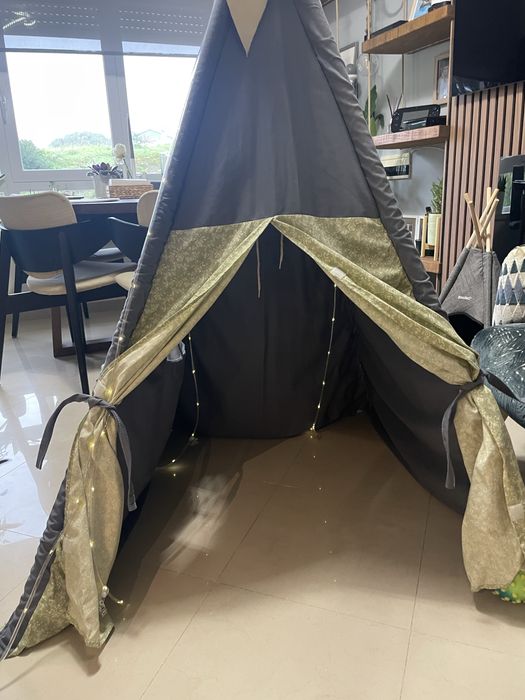 Tenda em tecido desmontavel