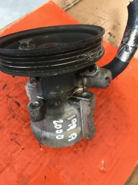 Bomba de direçao assistida Fiat Punto 1.3 JTD bomba de direçao assis