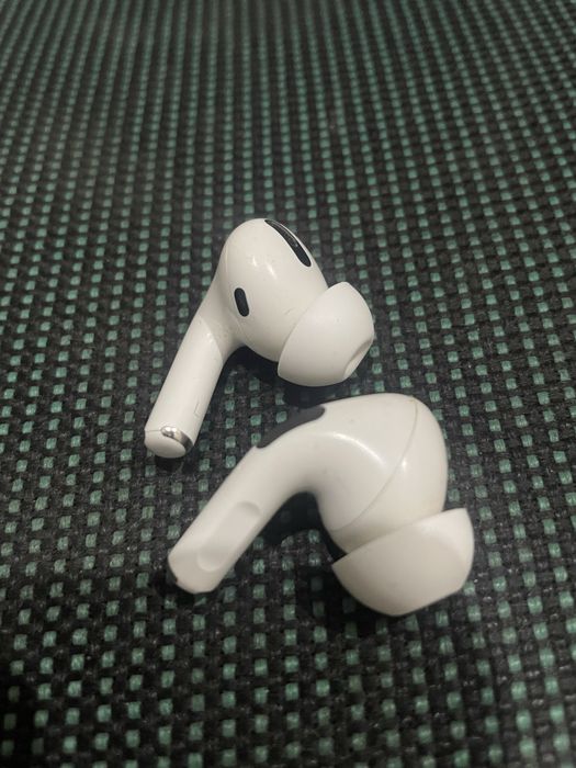 Airpods pro  продам навушники стан гарний