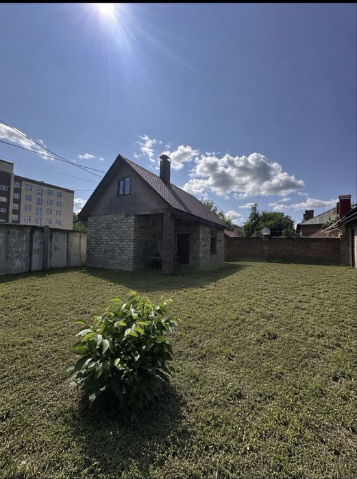Будинок 109,7 м² 7,88 сот Сонячна станція 30 кВт Центр
