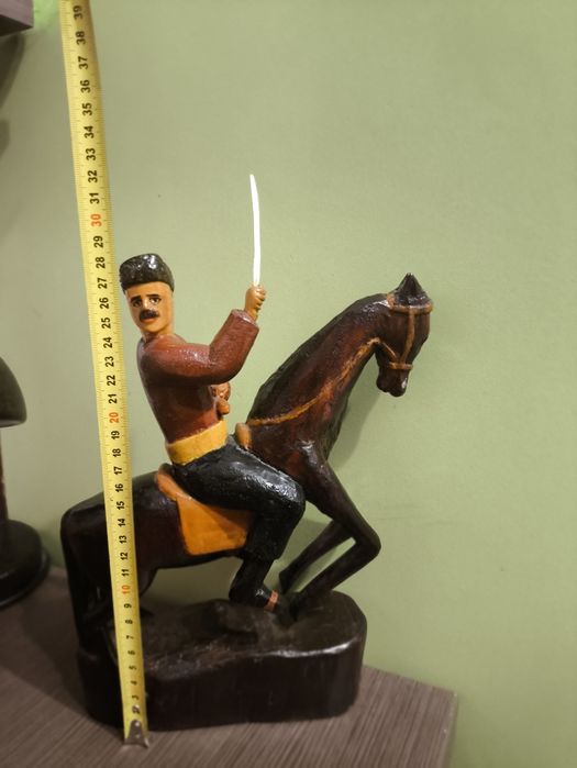 Козаки/Статуетки/ різьблені ручної  роботи з дерева