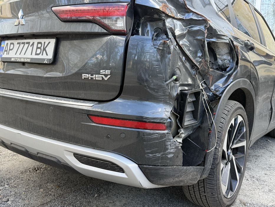 Задній Бампер митсубісі аутлендер 4