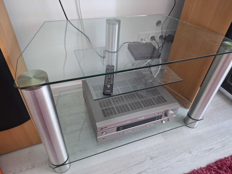 Stolik pod telewizor