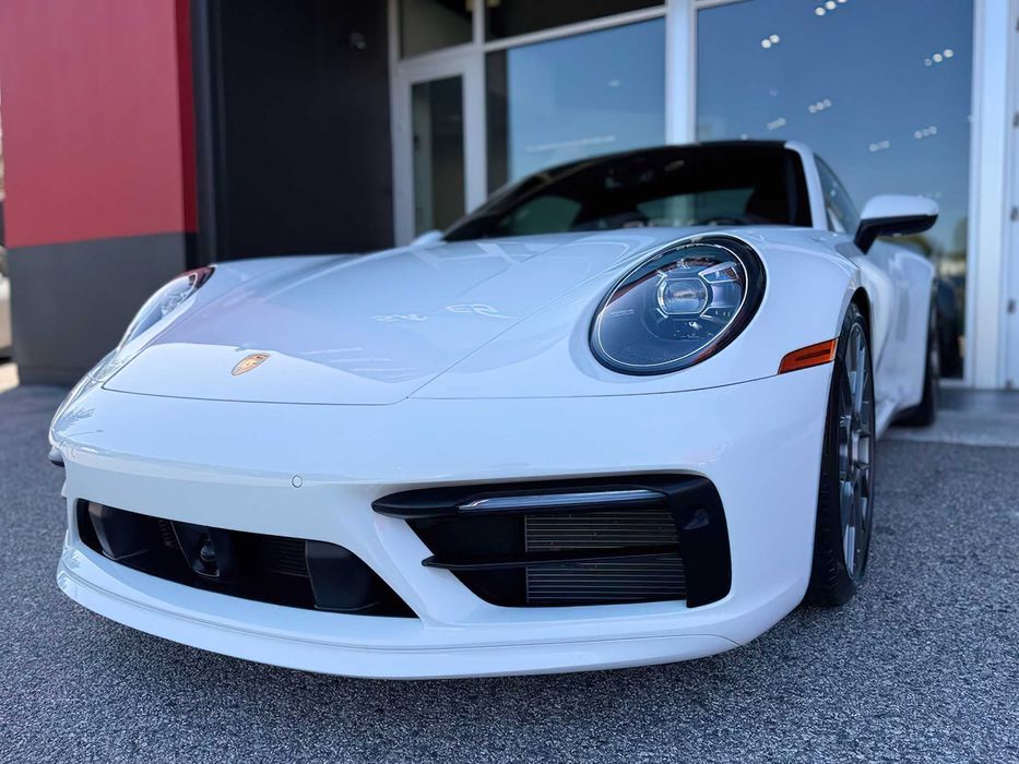 Porsche 911 Carrera 4S      2020