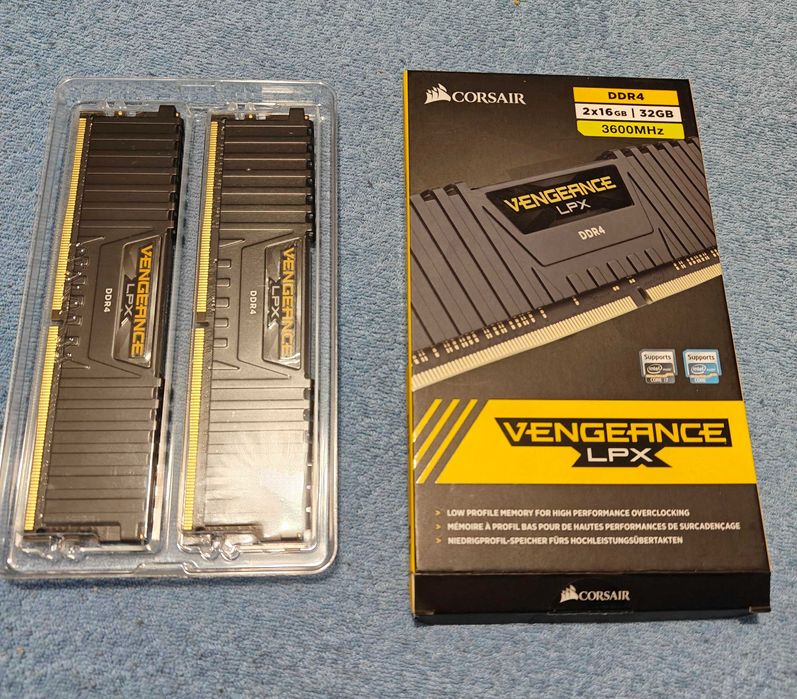Pamięć RAM CORSAIR Vengeance LPX 32GB 3600MHz