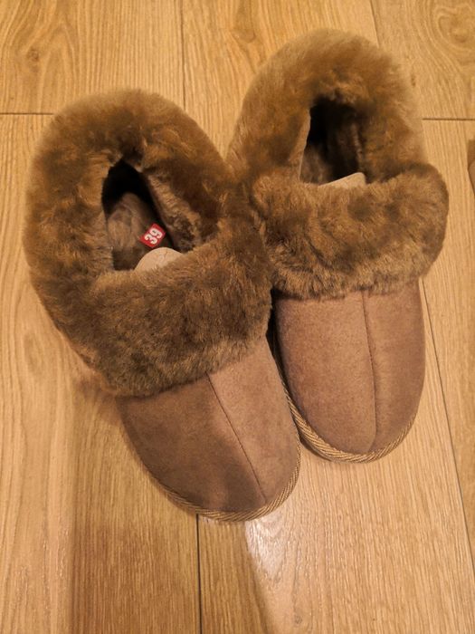 Ire Shoes kapcie bambosze damskie skórzane z futrem naturalne 39 nowe