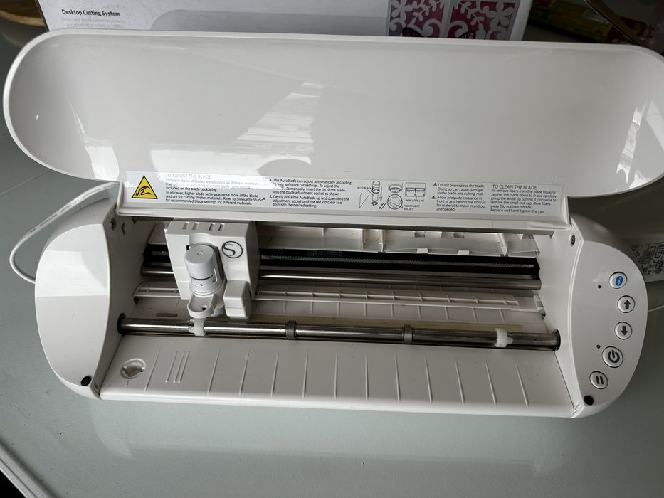 Silhouette, em excelente estado. Vendo porque não lhe dou uso.