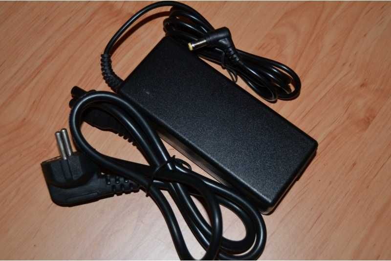 Carregador HP ZT3000 + Cabo