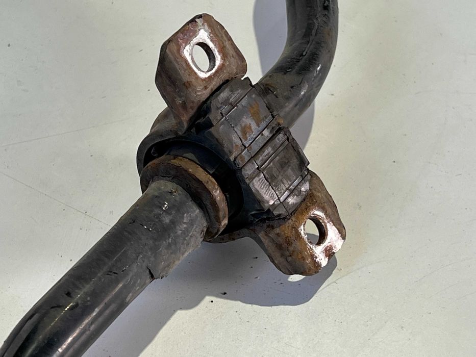 Стабилизатор Гольф 5 Шкода а5 Пассат б6 Тигуан задний стабилизатор