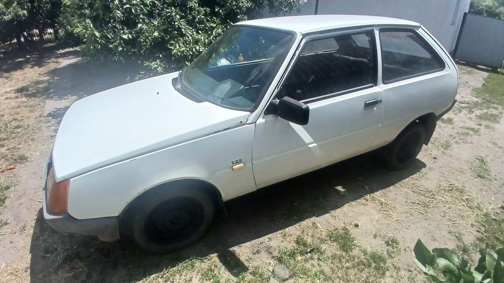 Продам  автомобіль ЗАЗ 1102